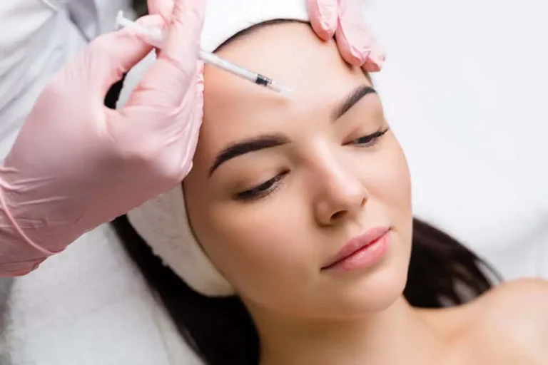 Plasma Fibroblas treatment for exfoliation and glow